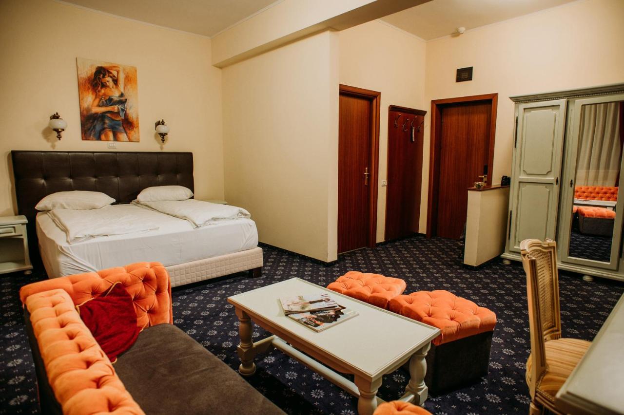 Hotel Coandi Arad Exterior photo