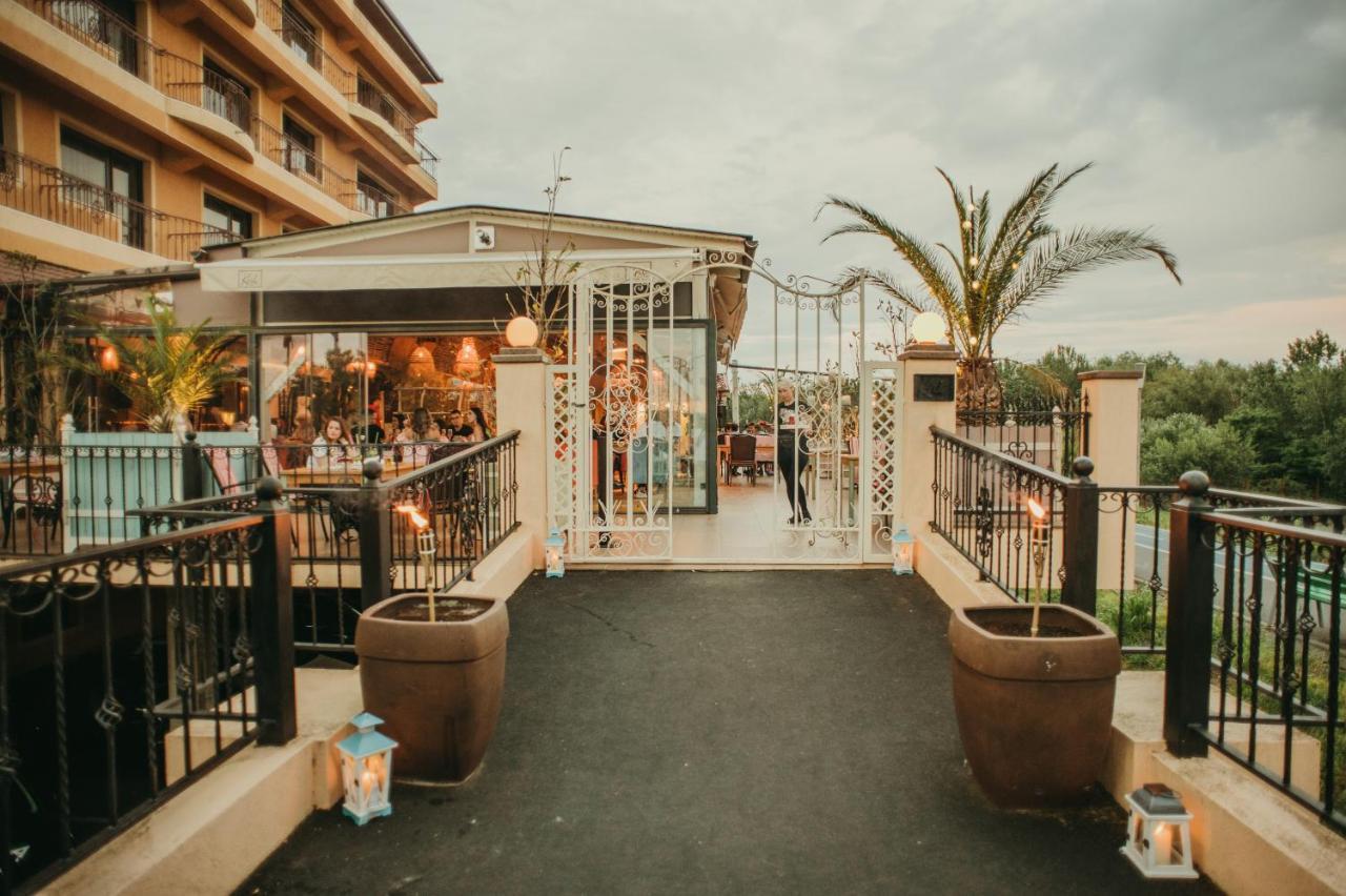 Hotel Coandi Arad Exterior photo