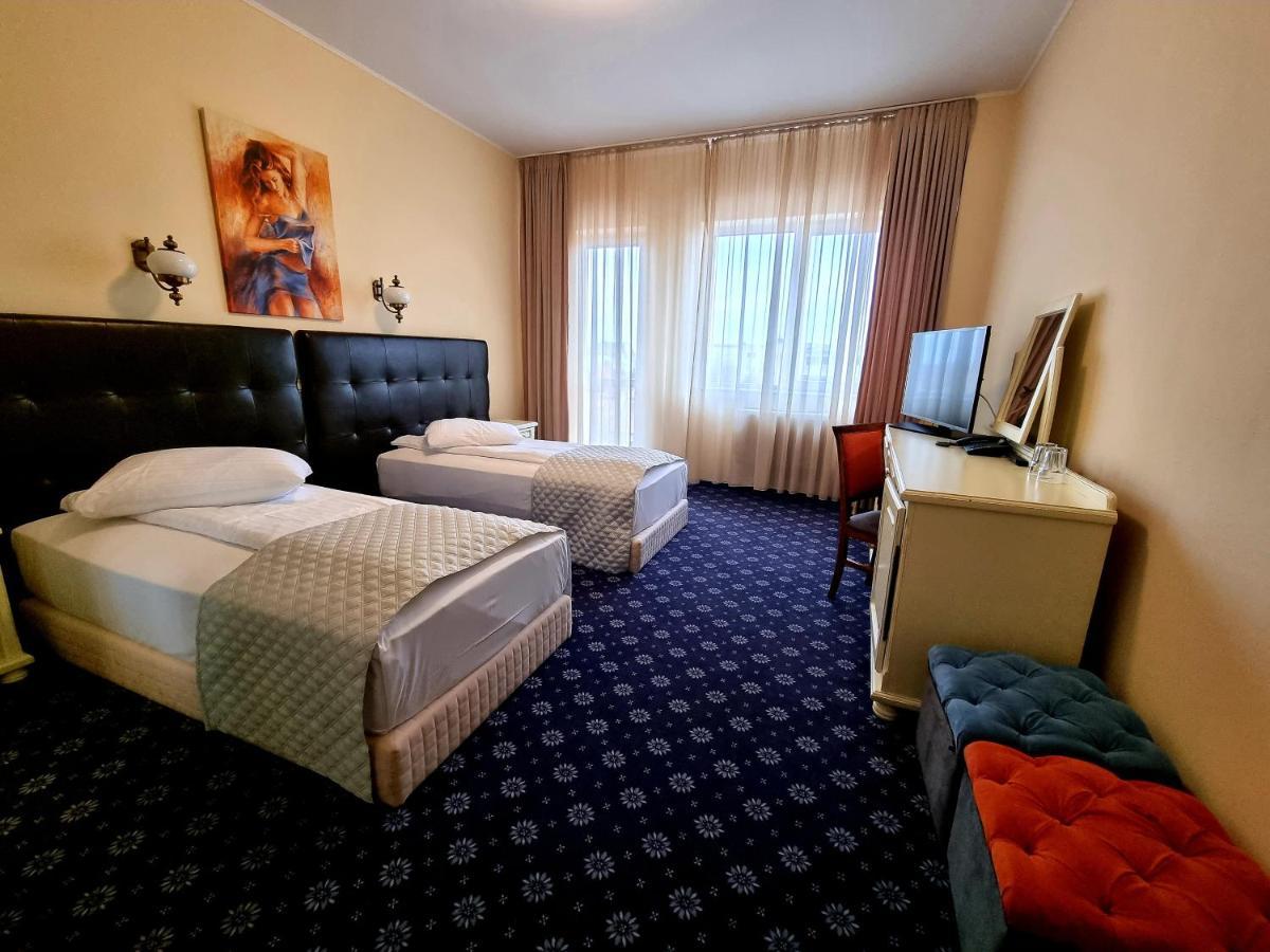 Hotel Coandi Arad Exterior photo