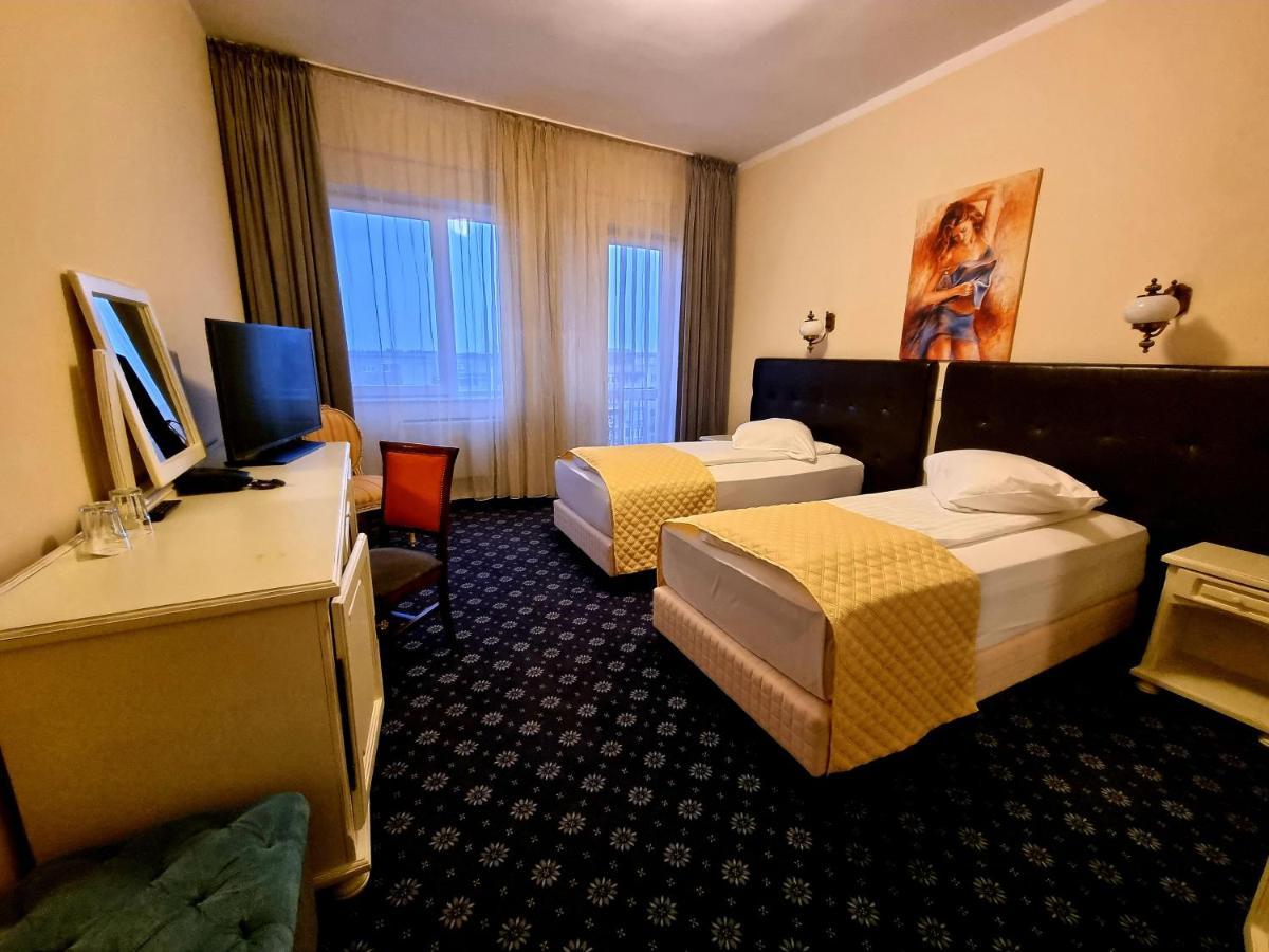 Hotel Coandi Arad Exterior photo