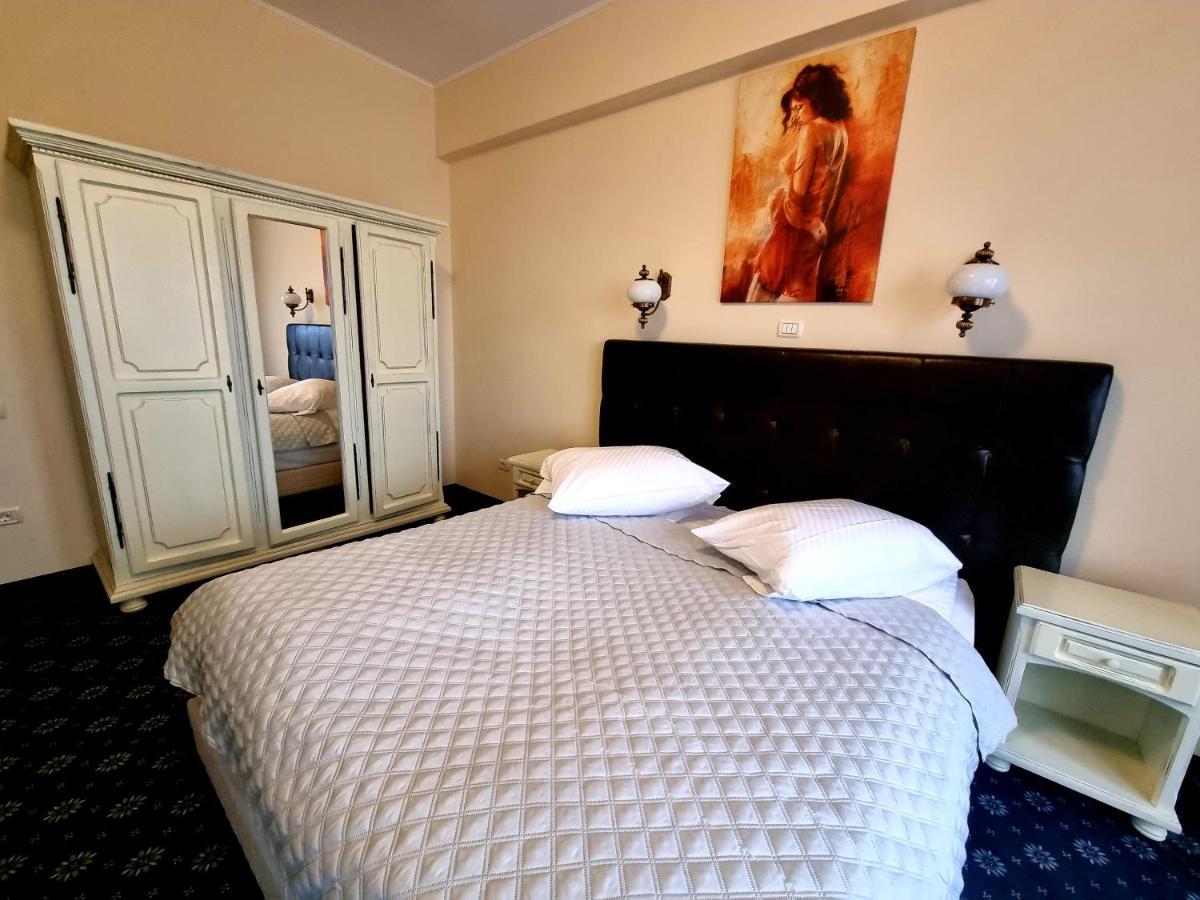 Hotel Coandi Arad Exterior photo
