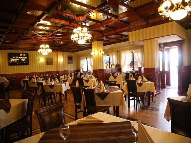 Hotel Coandi Arad Exterior photo